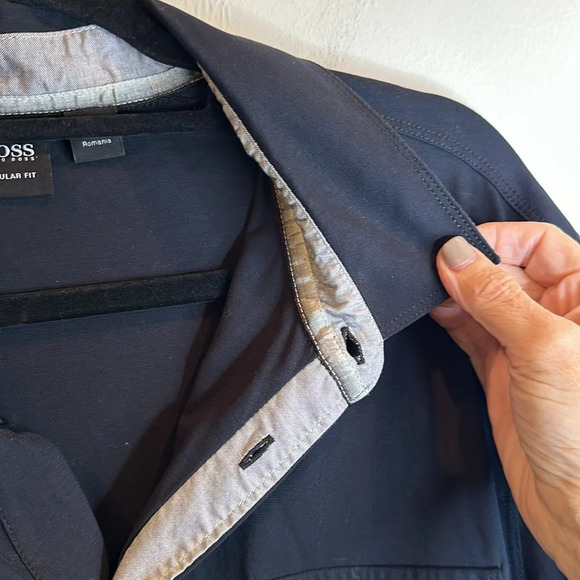 HUGO BOSS MENS BUTTON DOWN SHIRT REGULAR FIT SIZE XXL 100% COTTON NAVY BLUE - Picture 4 of 10